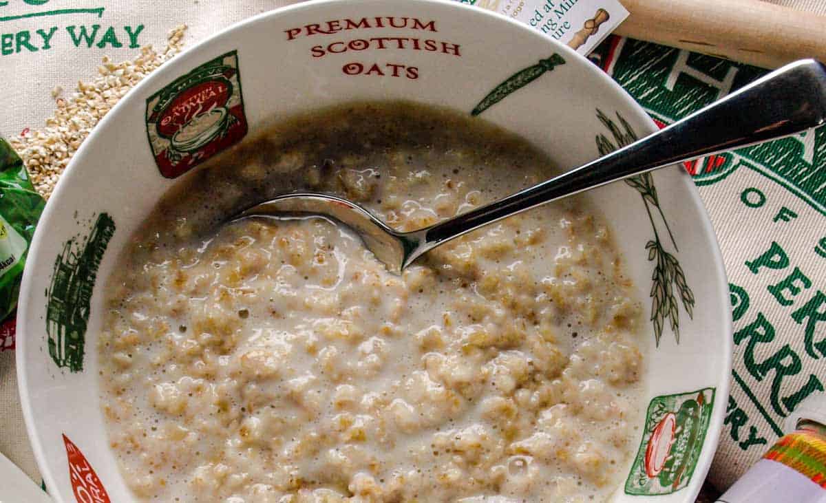 How to make Perfect Scottish Porridge (Oatmeal) | Farmersgirl Kitchen