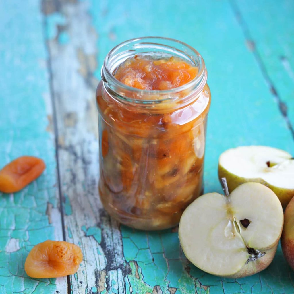 How to make Spicy Courgette and Apple Chutney - Farmersgirl Kitchen