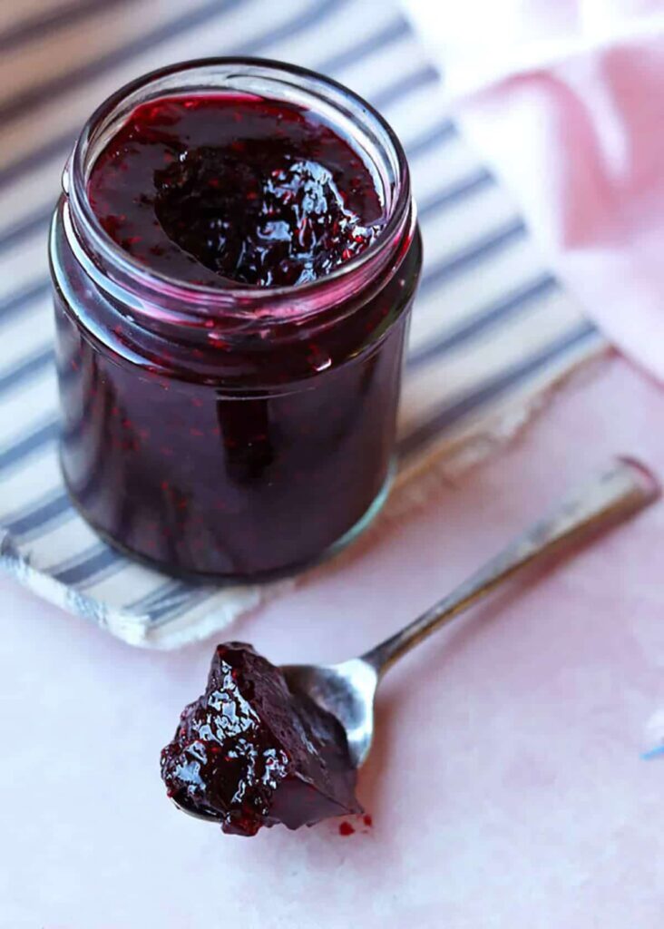 Low Sugar Blueberry & Raspberry Jam - Farmersgirl Kitchen