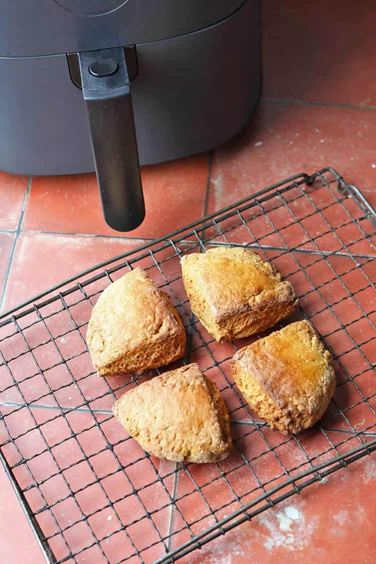 Air Fryer Treacle Scones - Farmersgirl Kitchen